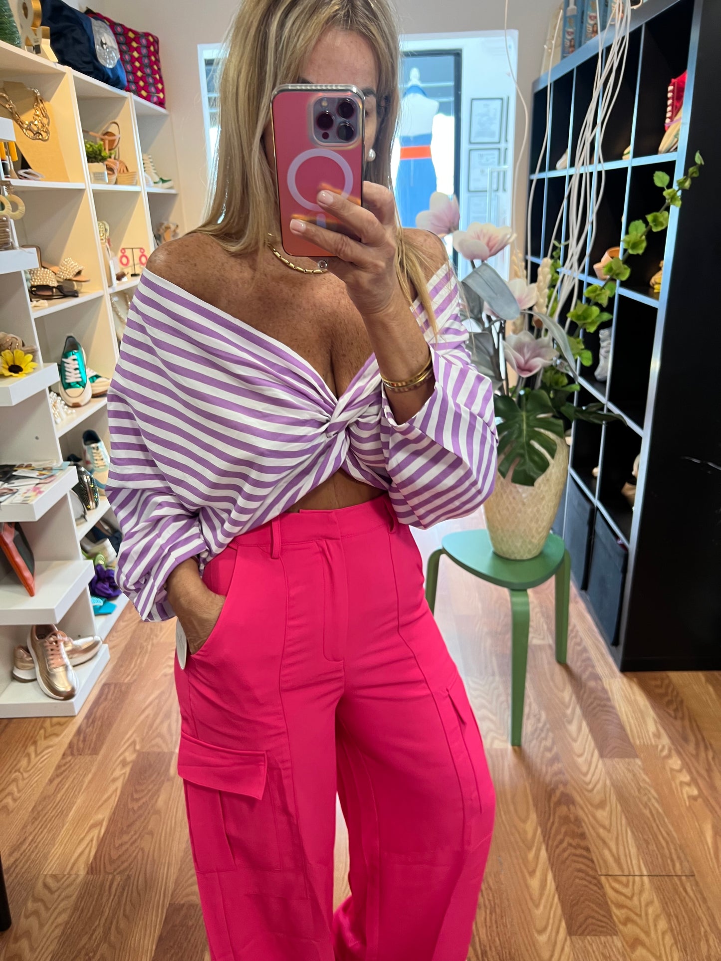 ZAKIA PANT
