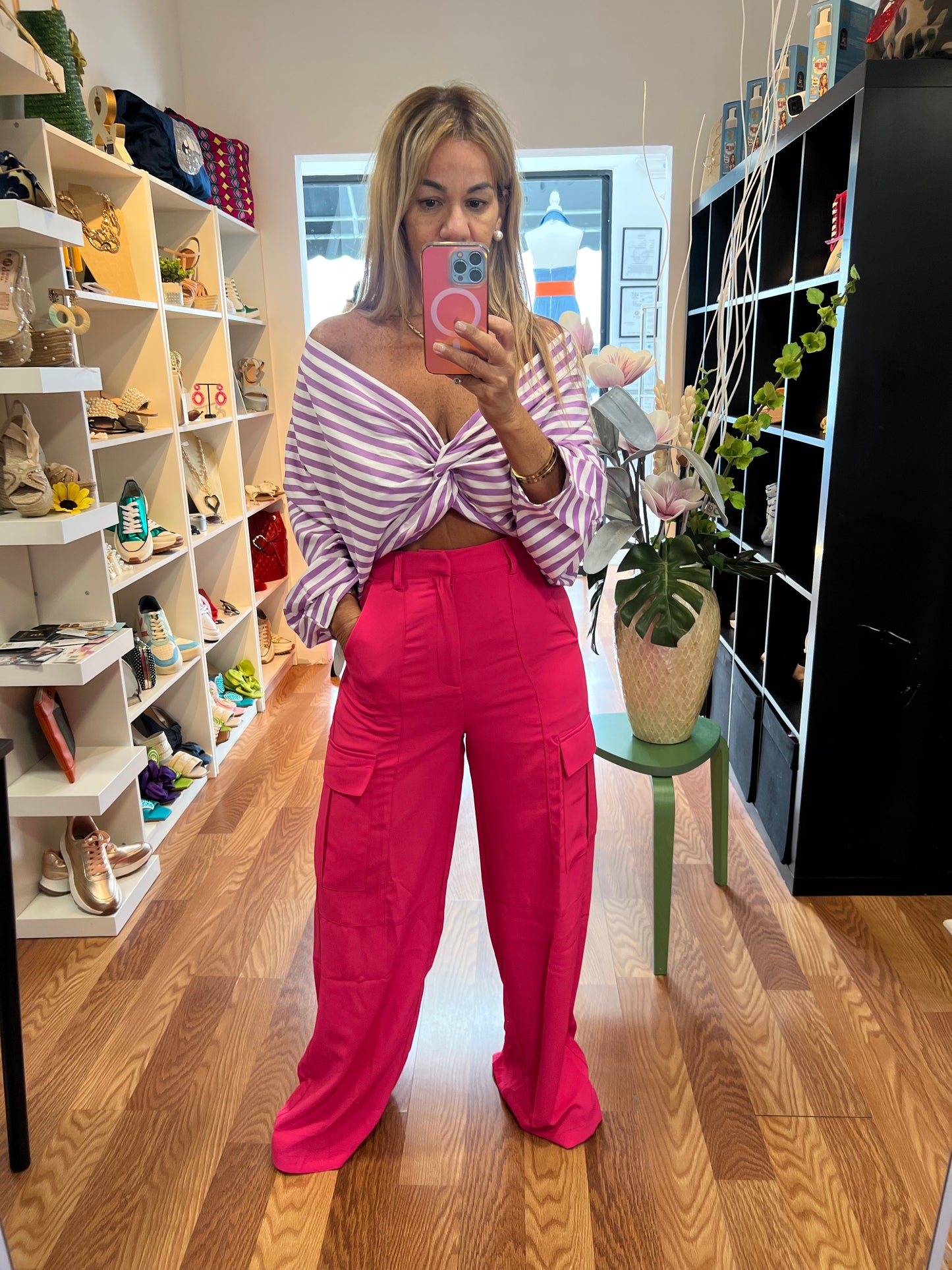 ZAKIA PANT