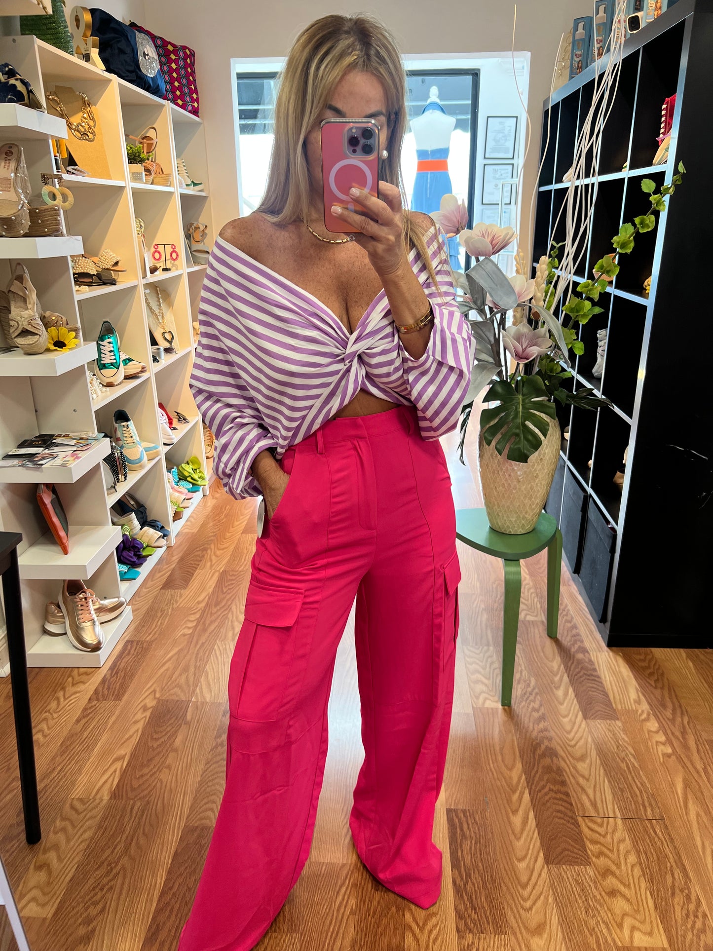 ZAKIA PANT