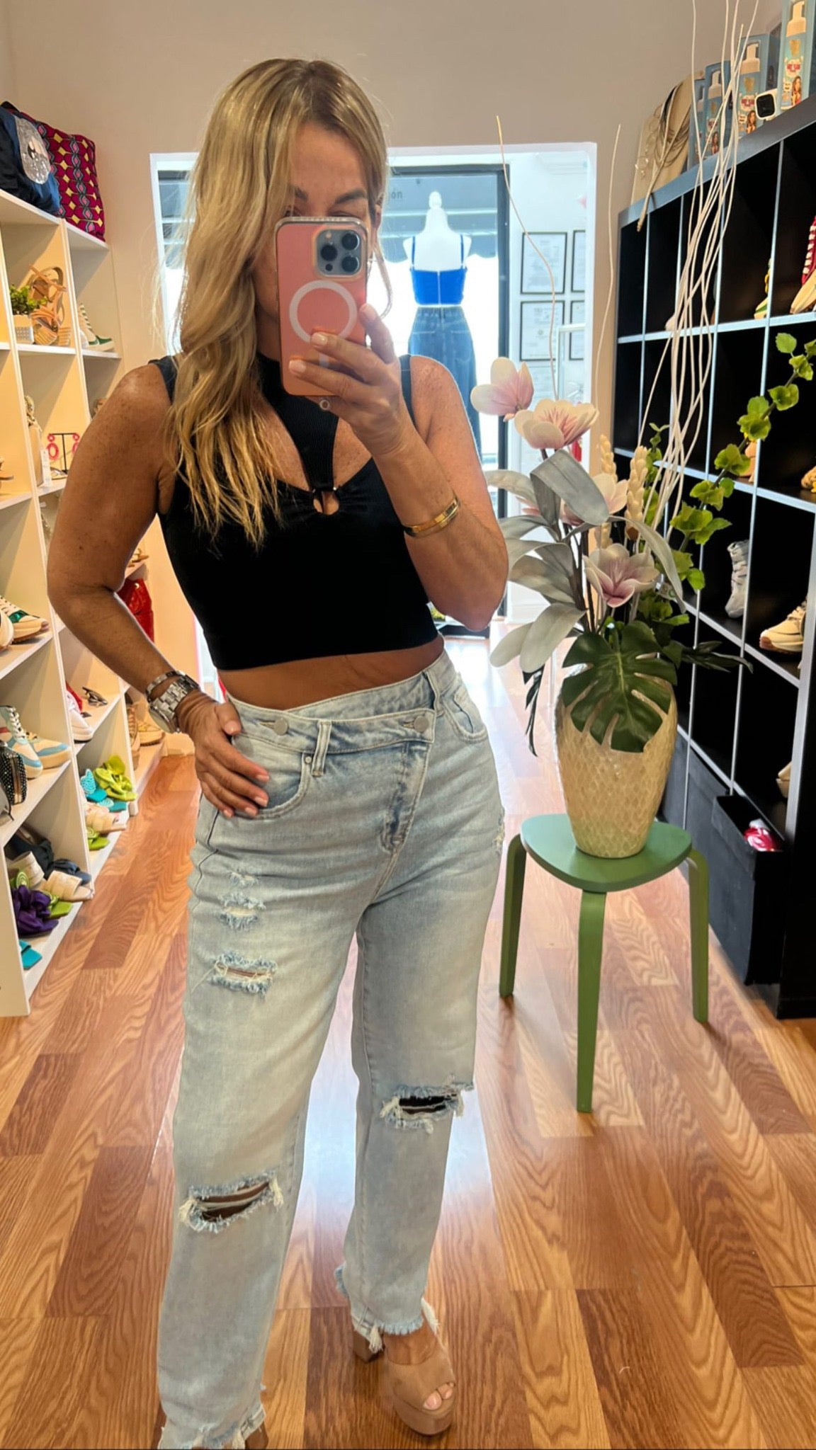 MAGHI JEANS
